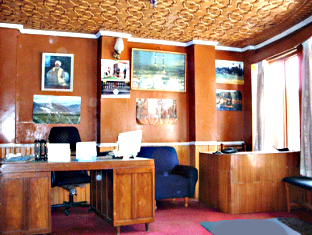 Hotel Aziz Srīnagar Zewnętrze zdjęcie